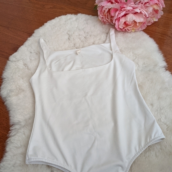 Hey BABE Instagram LA label white bodysuit rounded square neck basic women's L - Picture 2 of 11